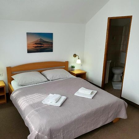 Guesthouse Kovacevic Korenica Bagian luar foto