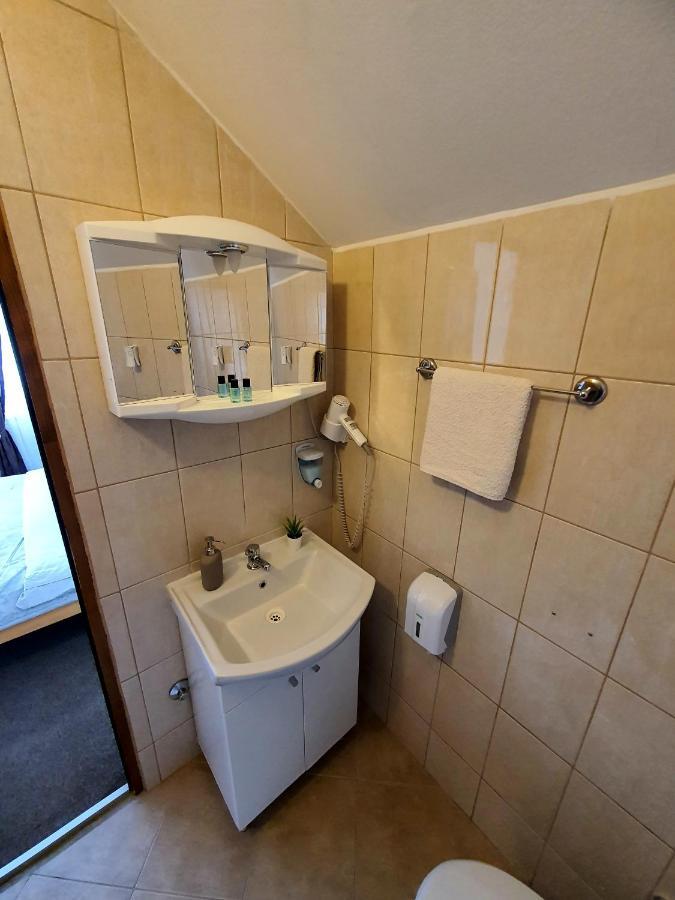 Guesthouse Kovacevic Korenica Bagian luar foto
