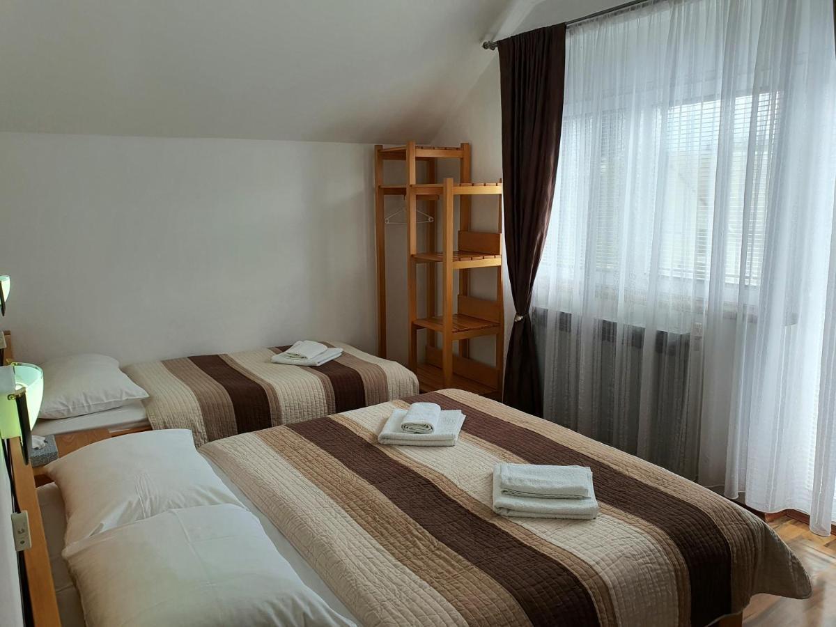 Guesthouse Kovacevic Korenica Bagian luar foto