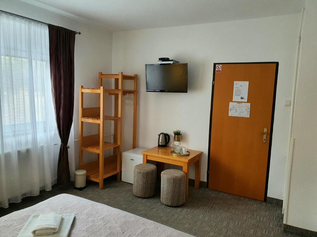 Guesthouse Kovacevic Korenica Bagian luar foto