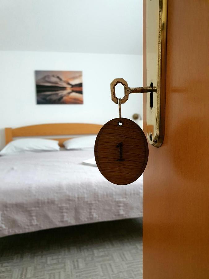 Guesthouse Kovacevic Korenica Bagian luar foto