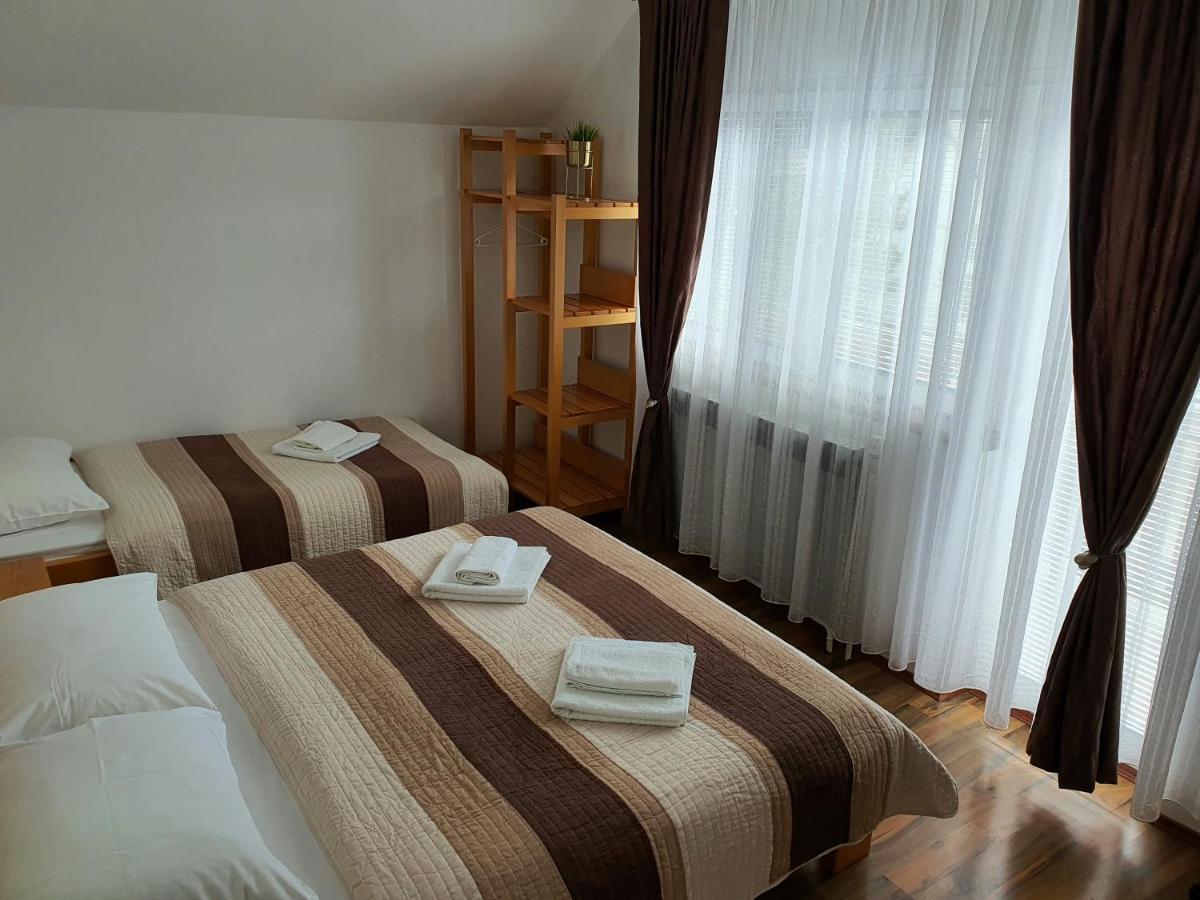 Guesthouse Kovacevic Korenica Bagian luar foto
