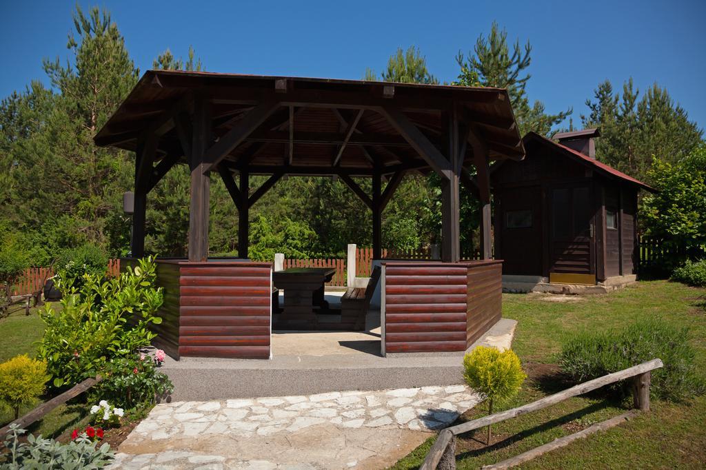 Guesthouse Kovacevic Korenica Bagian luar foto